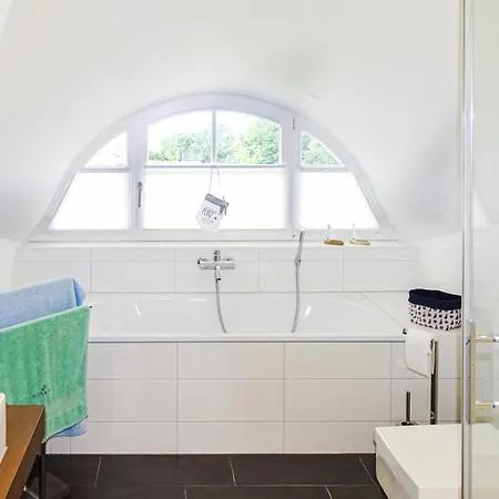 2 Bedroom Lovely In Boiensdorf *